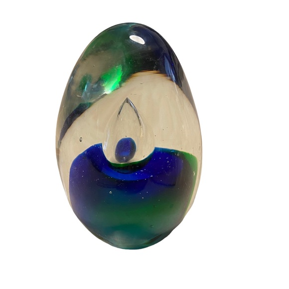 Pier 1 One Imports Art Glass Egg Shaped Paperweight Home Office Decor - Picture 4 of 9